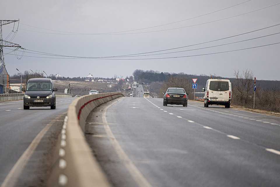 A fost deschis traficul rutier pe drumul de centură a orașului Chișinău, sectorul 1