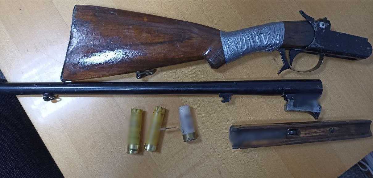 Arme și cartușe deținute ilegal, depistate la Orhei / VIDEO