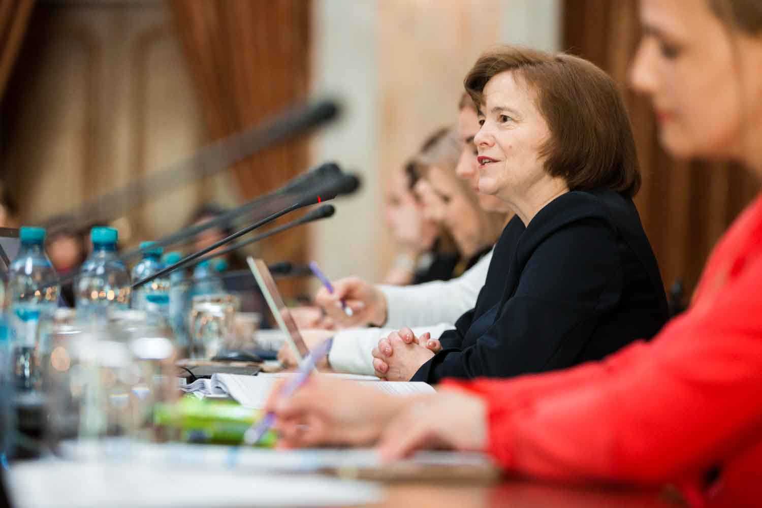 Au avut loc consultările publice privind noua strategie de reformă a administrației publice