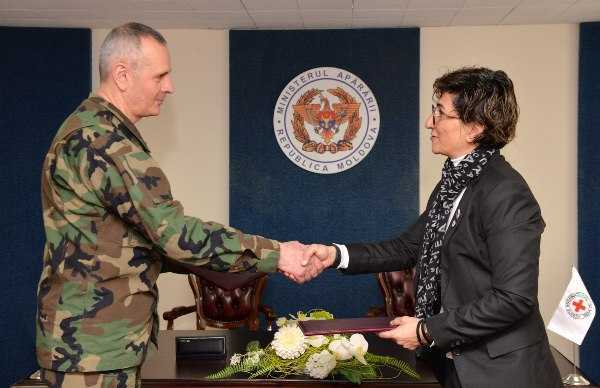 Armata Naţională a semnat un protocol de colaborare cu Comitetul Internațional al Crucii Roșii