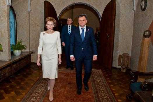 Prim-ministrul Dorin Recean a avut o întrevedere cu Majestatea Sa Margareta și Principele Radu