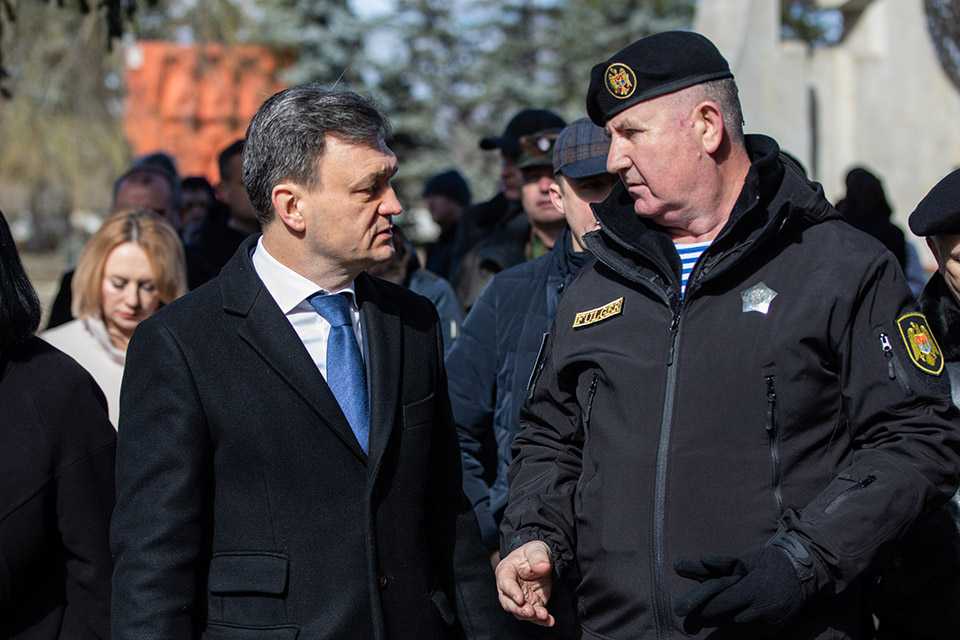 Mesajul prim-ministrului Dorin Recean cu prilejul Zilei Memoriei și Recunoștinței