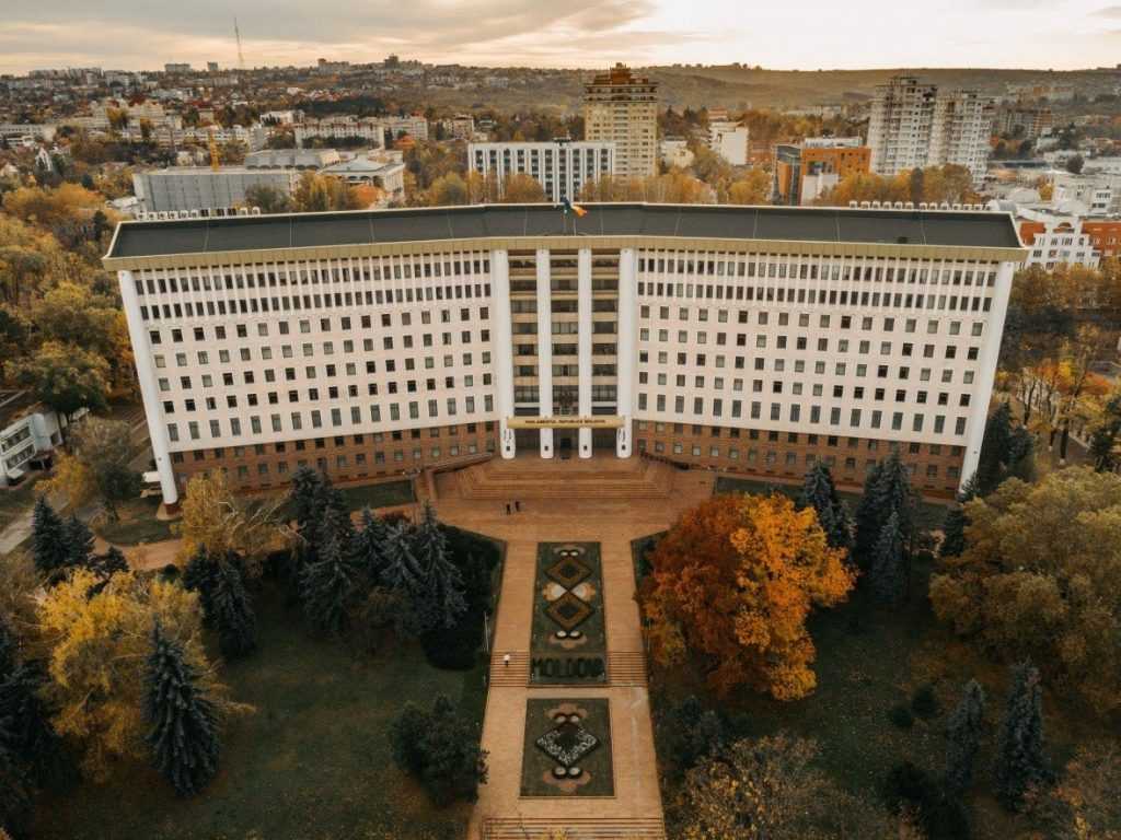 În luna februarie deputații au votat 40 de inițiative legislative