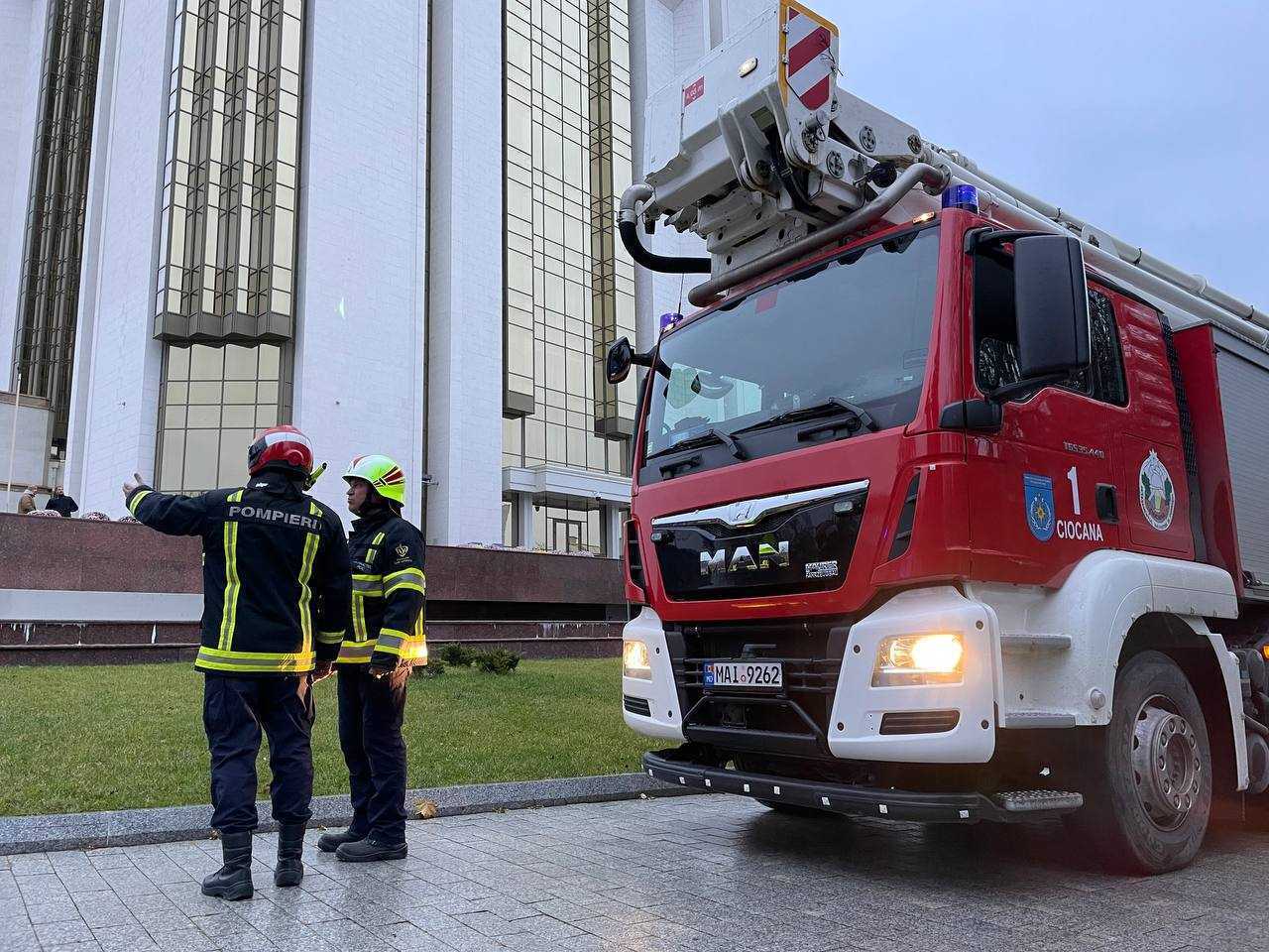 Alarmă de incendiu în clădirea Președinției din cauza unei erori tehnice