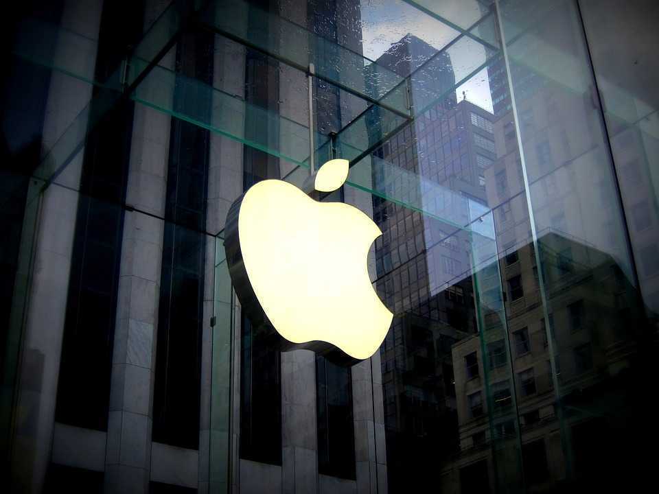 Apple va investi anual 1 miliard de dolari în filme pentru cinema