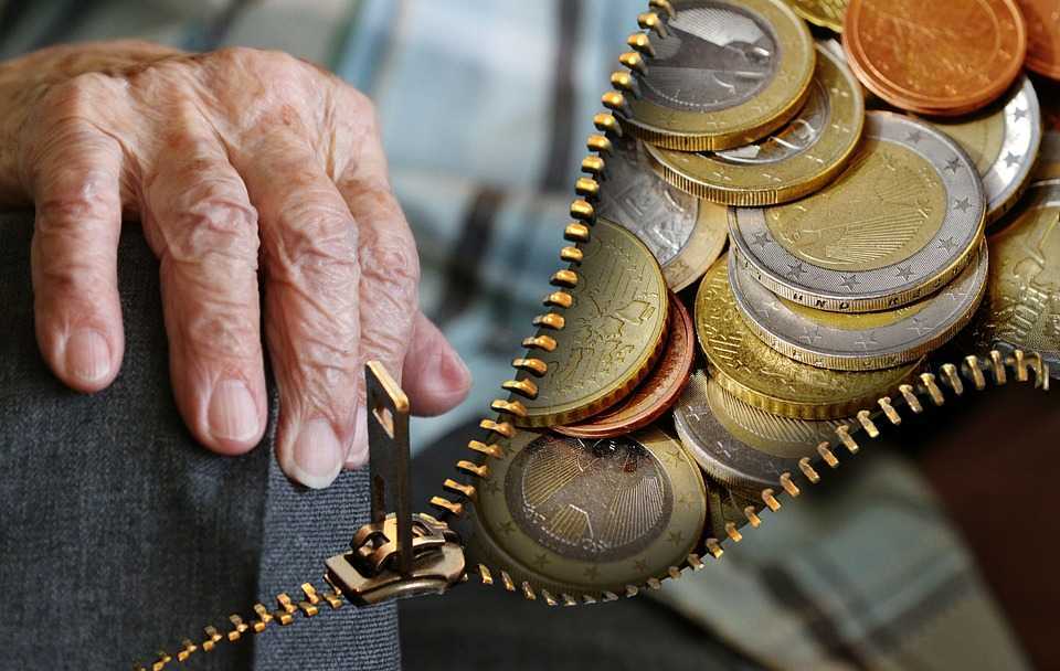La 1 aprilie 2023 pensiile şi unele prestații sociale au fost indexate cu 15%