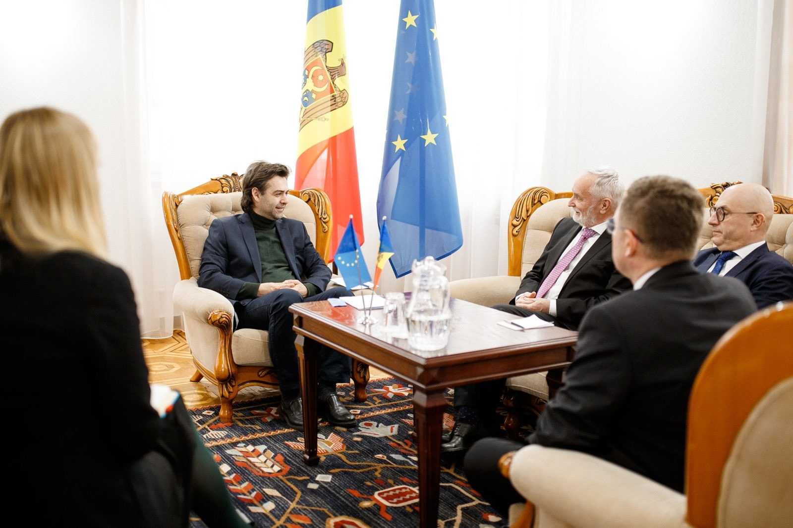 Nicu Popescu a avut o întrevedere cu Petr Mareš, directorul executiv al Fondului Internațional Visegrád