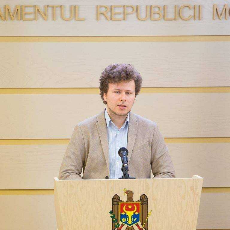 Dan Perciun: Majoritatea moldovenilor nu-și doresc aderarea la NATO