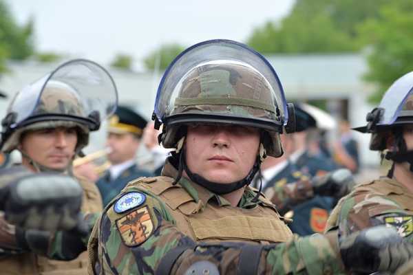 Pacificatorii Armatei Naționale se instruiesc la poligoanele militare