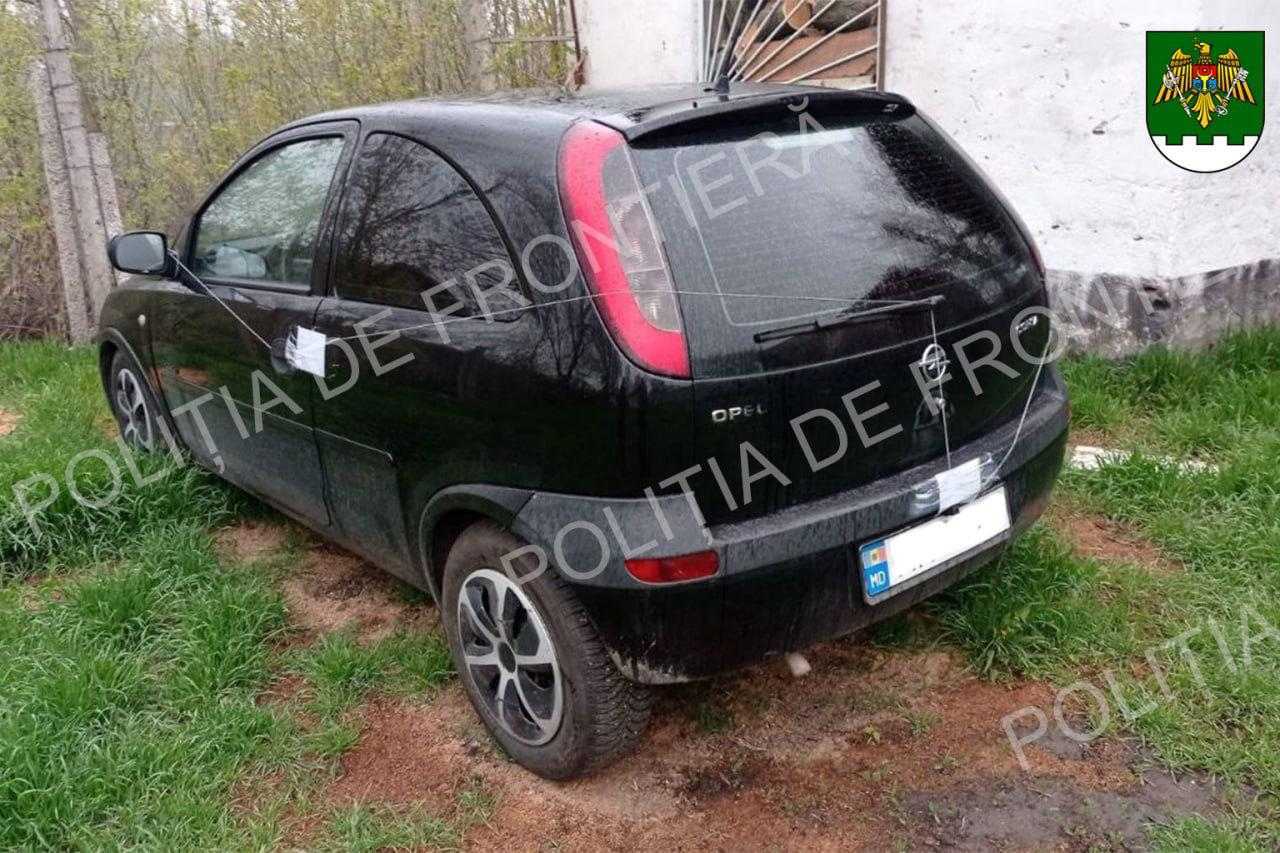 Percheziții la un grup criminal specializat în organizarea migrației ilegale, doi membri reținuți pentru 72 de ore