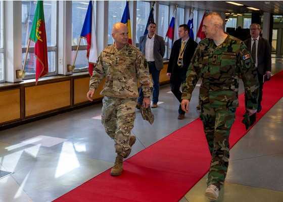 Comandantul Armatei Naționale în vizită de lucru în Belgia