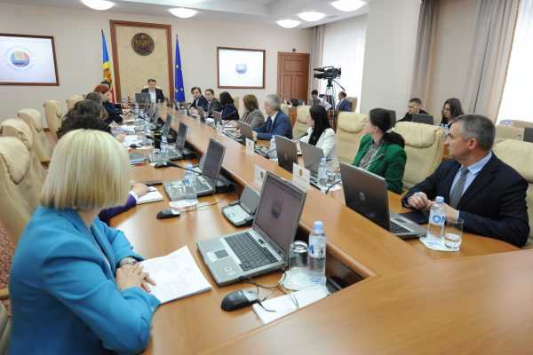 A fost actualizată componența Comisiei naționale pentru consultări și negocieri colective