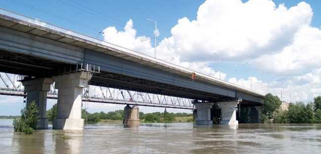 Trei poduri peste râul Prut vor fi modernizate, urmare a cooperării strânse între guvernele de la Chișinău și București