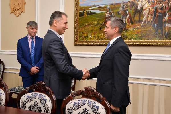Ministrul Apărării, întrevedere cu ambasadorul Republicii Azerbaidjan la Chișinău