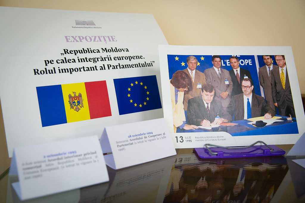 În muzeul Parlamentului au fost expuse fotografii și documente care vizează relațiile dintre RM și UE