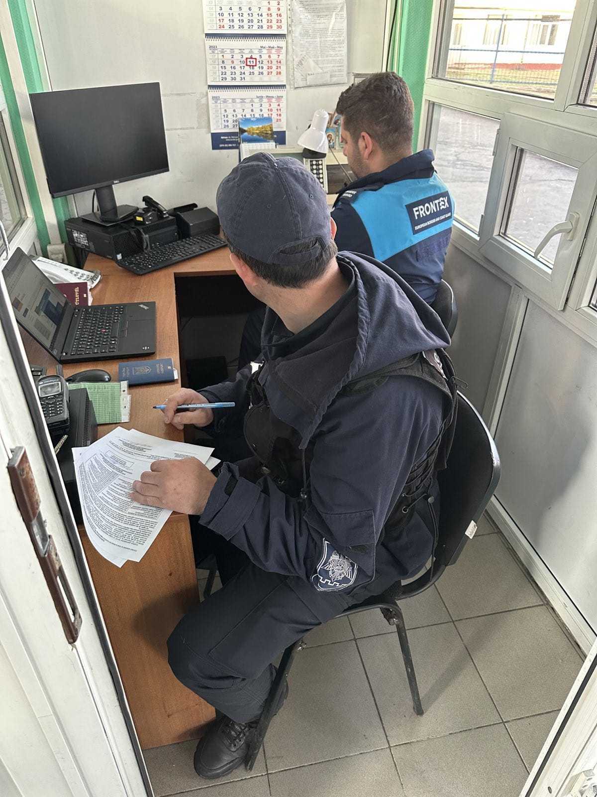 Ar fi plătit 15 mii dolari pentru două documente ungurești falsificate