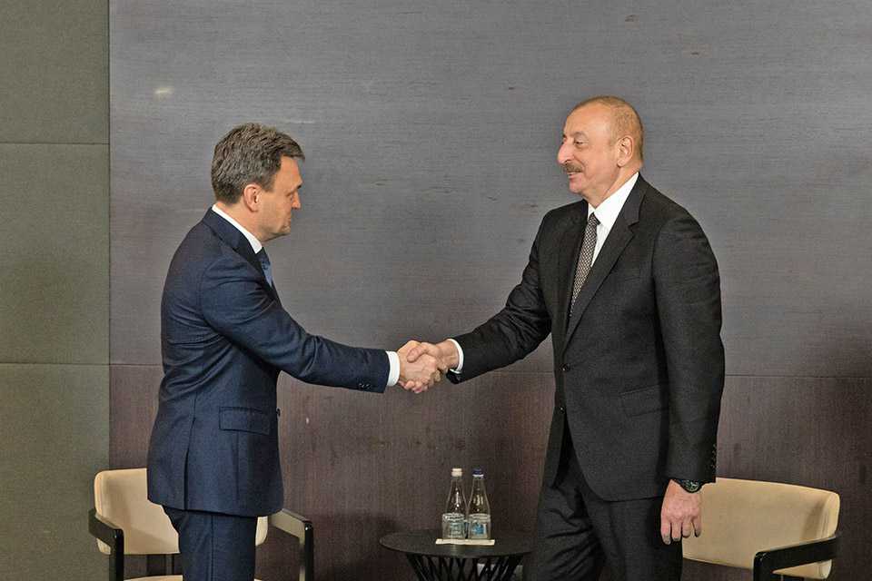 Prim-ministrul Dorin Recean a avut o întrevedere cu președintele azer, Ilham Aliyev