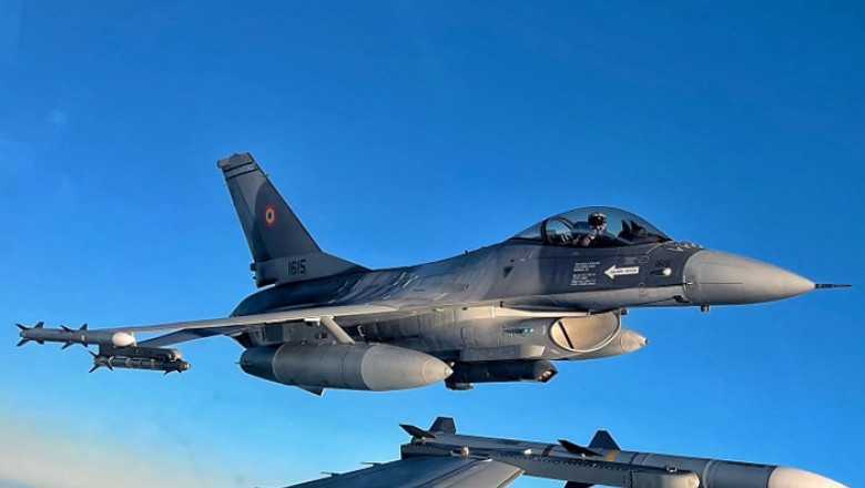 România își modernizează flota aeriană și a cumpărat 32 de avioane F-16