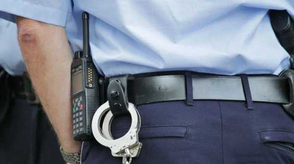 Poliția Republica Moldova: 2 bărbați reținuți pentru escrocherie