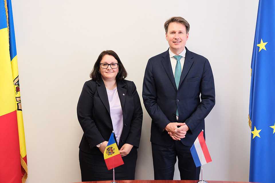 Ministrul Lilia Dabija a discutat cu ambasadorul Regatului Ţărilor de Jos