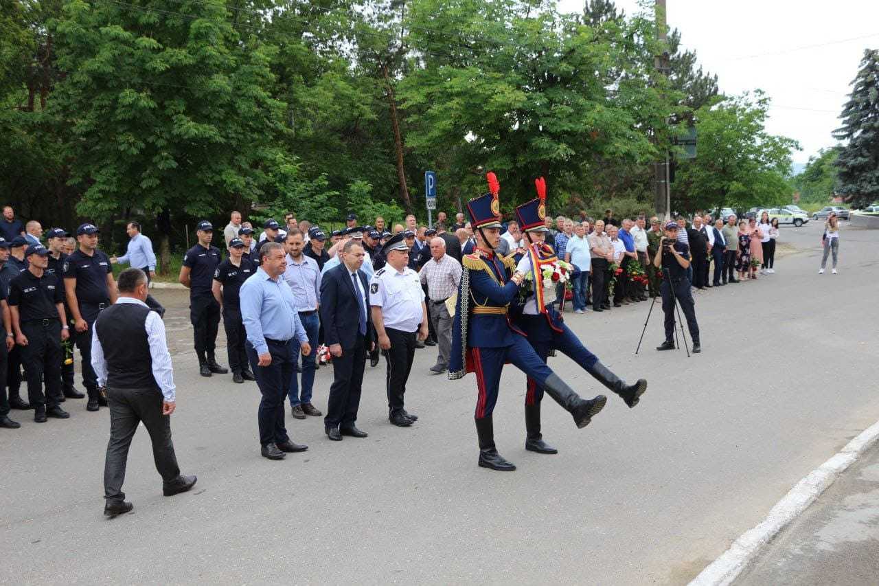 Omagiu eroilor căzuți la datorie