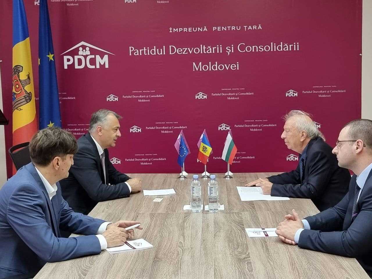 Ion Chicu a avut o întrevedere cu Ambasadorul Bulgariei în Republica Moldova