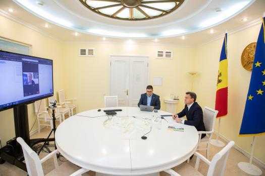 Dorin Recean, în discuții cu membrii rețelei „Uniți pentru Moldova” din Parlamentul European