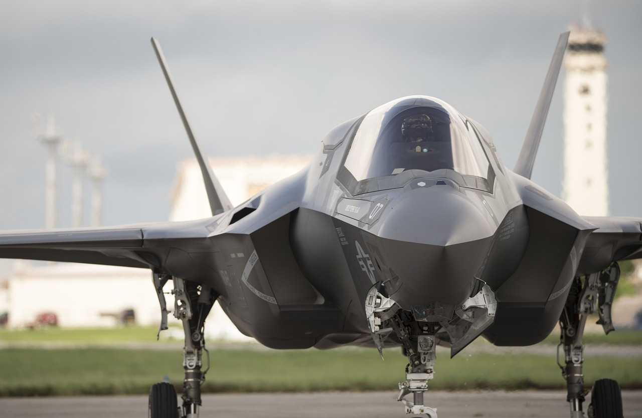 România se va dota cu temutele avioane F-35