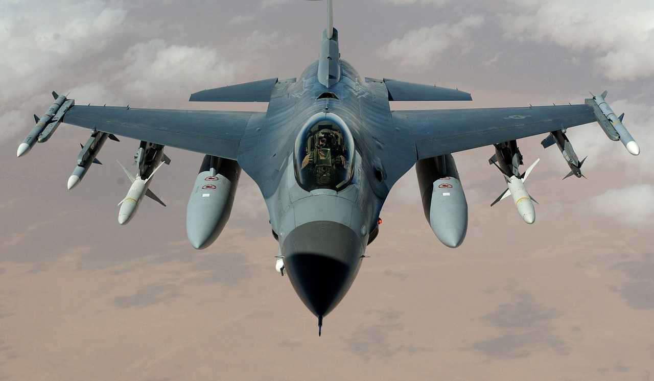 Statele Unite ale Americii au aprobat transferul de avioane de vânătoare F-16 către Ucraina