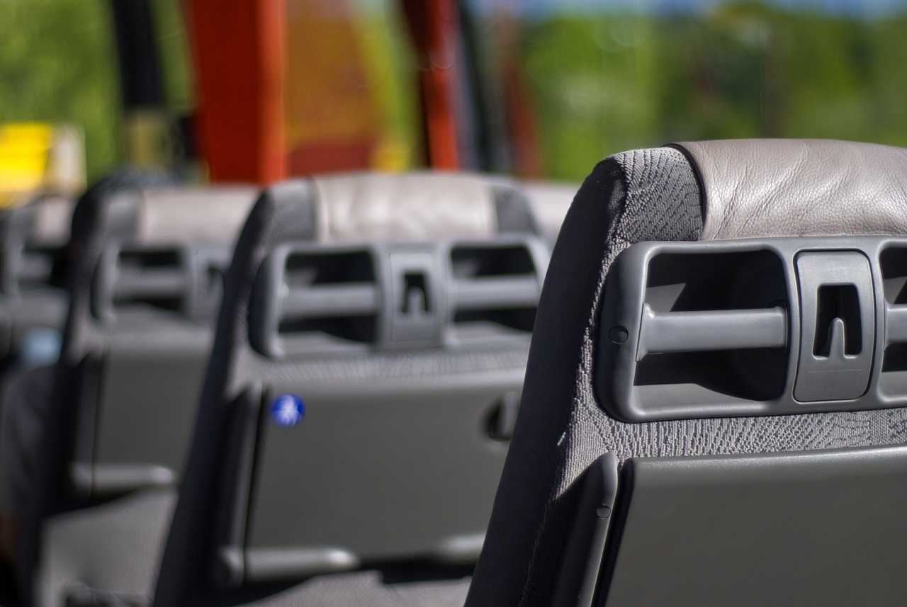 Poliția desfășoară operațiunile „Autobuz” și „Taxi”