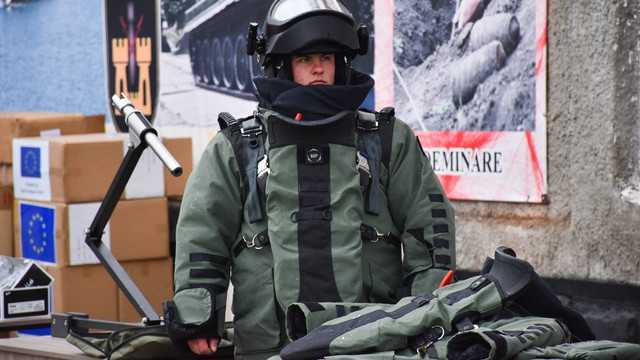 Armata Națională a fost dotată cu echipament de geniu