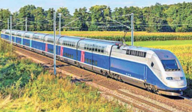 Tren de mare viteză București-Cluj: biletul ar putea ajunge la 150 de euro. Cine își va permite să călătorească