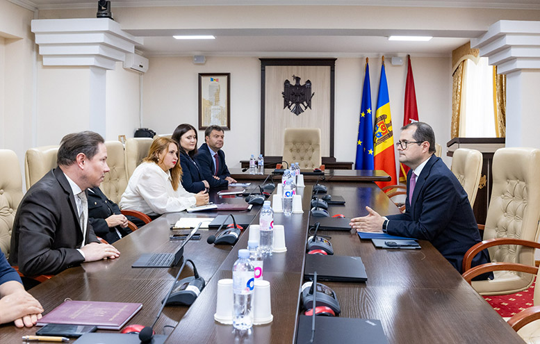 Premierul Vasile Tofan a efectuat o vizită la Consiliul Superior al Magistraturii