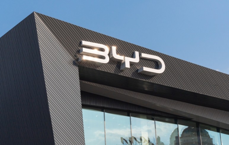 BYD își extinde producția în Europa și pregătește lansarea camioanelor electrice