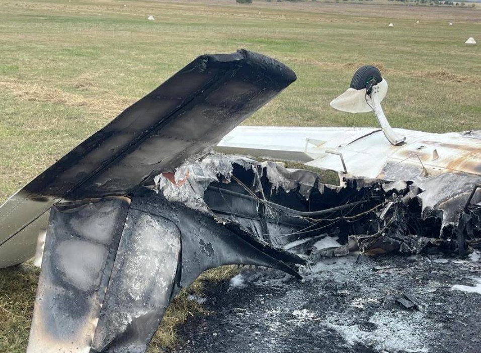 Avion ultraușor prăbușit la Iași. Pilotul a ajuns la spital