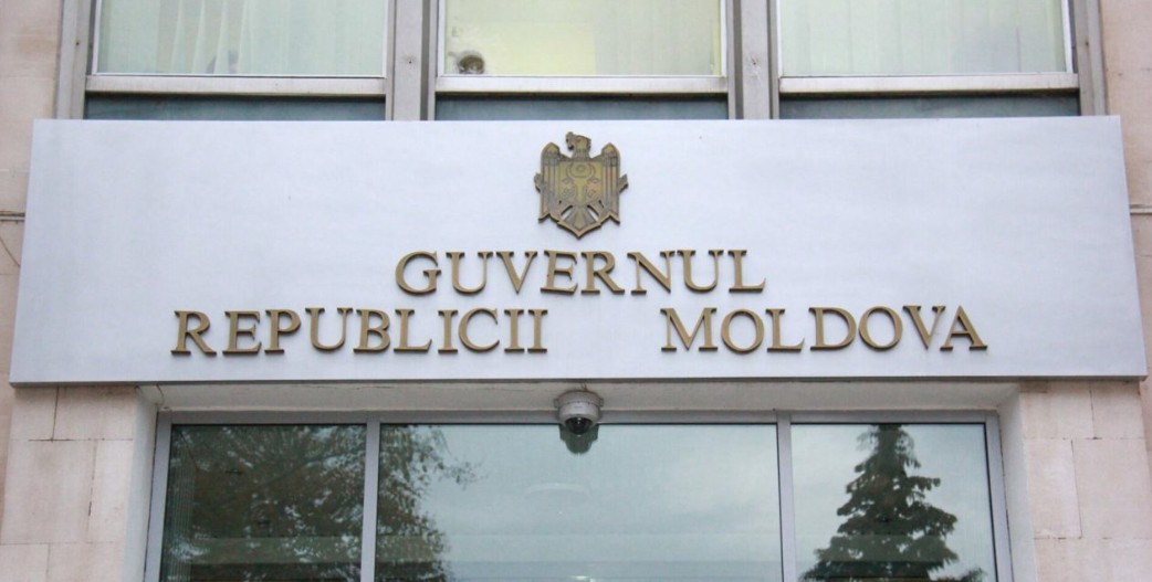 Guvernul renunță la unele majorări de taxe. Ce se schimbă din 2027
